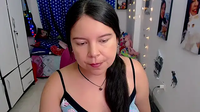 Snapshot of claryssa_ chatting on January 2025 02:58:01 AM claryssa online show from January 2025 02:58:01 AM