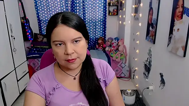 Snapshot of claryssa_ chatting on January 2025 08:51:01 PM claryssa online show from January 2025 08:51:01 PM