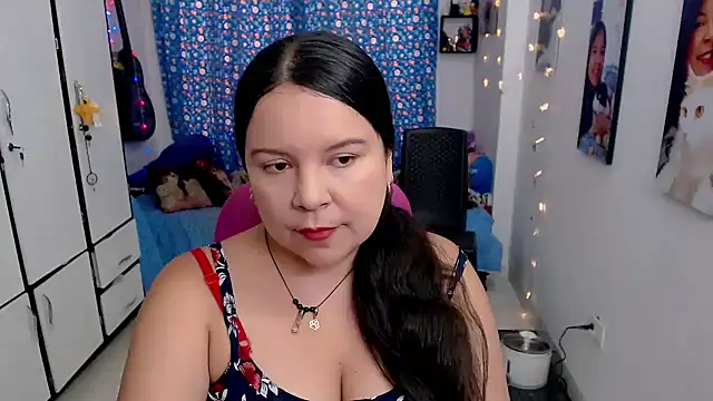 Snapshot of claryssa_ chatting on October 2025 08:05:02 PM claryssa online show from October 2025 08:05:02 PM