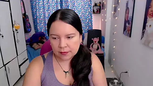 Snapshot of claryssa_ chatting on October 2025 05:44:02 PM claryssa online show from October 2025 05:44:02 PM