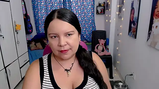 Snapshot of claryssa_ chatting on October 2025 07:47:02 PM claryssa online show from October 2025 07:47:02 PM