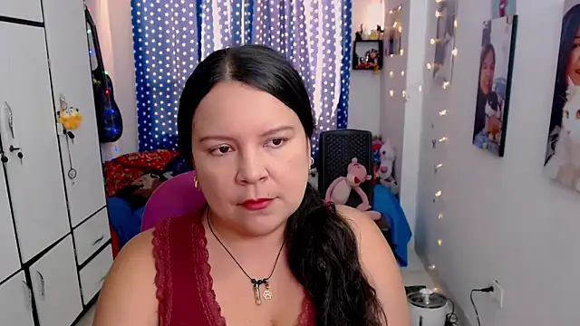 Snapshot of claryssa_ chatting on November 2025 08:09:02 PM claryssa online show from November 2025 08:09:02 PM