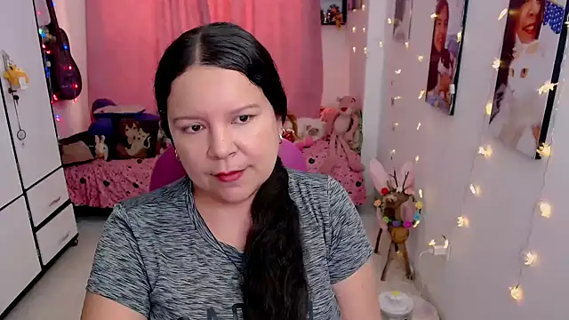 claryssa  online show from May 2026 09:53:02 PM