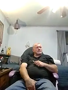 Snapshot of bigdoog8 chatting on March 2026 10:24:02 PM bigdoog8 online show from March 2026 10:24:02 PM