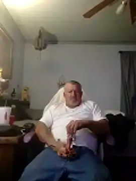 Snapshot of bigdoog8 chatting on March 2026 10:58:01 PM bigdoog8 online show from March 2026 10:58:01 PM