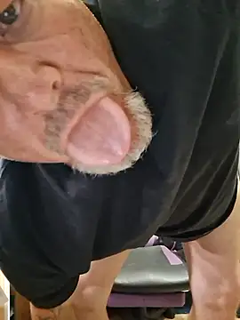 bigdoog8 online show from July 2026 12:20:01 AM