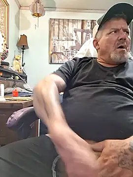 bigdoog8 online show from August 2026 12:10:02 AM