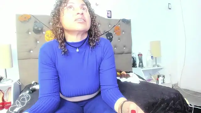 Snapshot of SheraHadee chatting on November 2025 10:42:02 PM SheraHadee online show from November 2025 10:42:02 PM