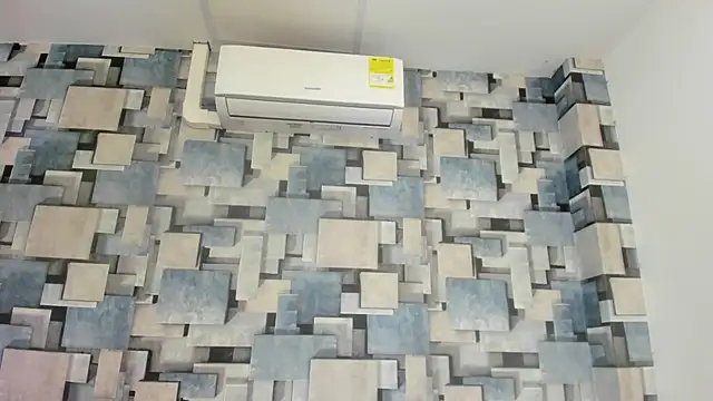 angel dthroatt online show from February 2026 12:17:01 PM