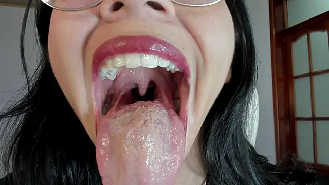 Snapshot of Katty_mouth chatting on December 2024 08:00:01 PM Katty mouth online show from December 2024 08:00:01 PM