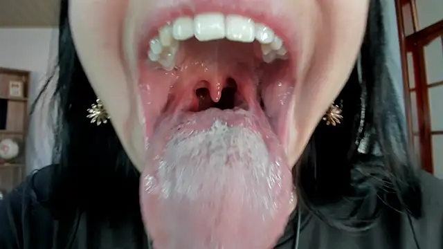 Snapshot of Katty_mouth chatting on January 2025 08:51:01 PM Katty mouth online show from January 2025 08:51:01 PM