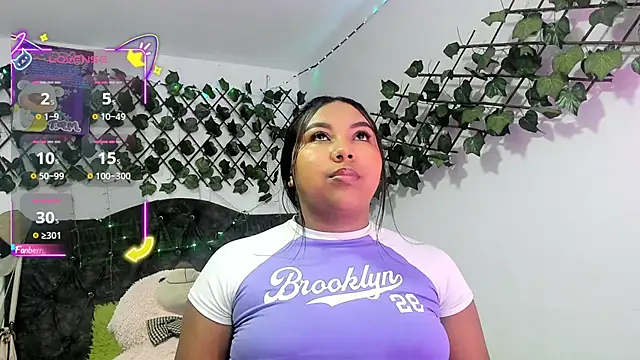 PaulinaSwan online show from October 2025 03:29:02 AM