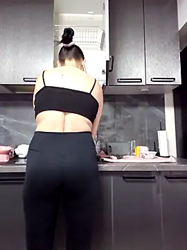 Snapshot of AnaFoxxy chatting on April 2026 02:04:02 PM AnaFoxxy online show from April 2026 02:04:02 PM