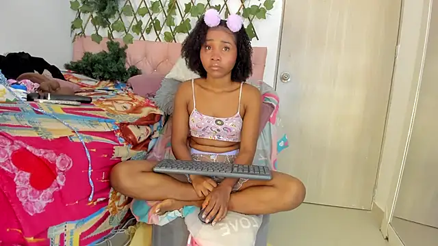 Snapshot of kimmysantoo chatting on March 2025 07:16:01 AM kimmysantoo online show from March 2025 07:16:01 AM