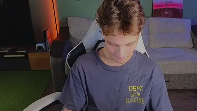 TeddyLiLboy online show from November 2025 05:58:02 PM