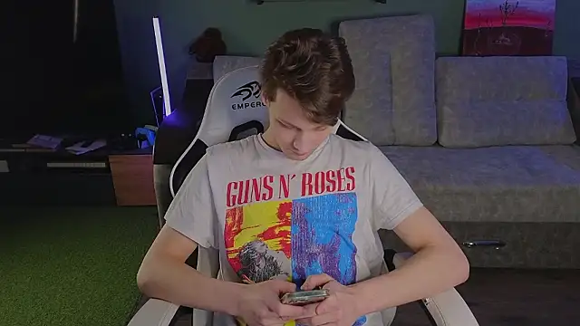 Snapshot of TeddyLiLboy chatting on March 2026 06:22:02 PM TeddyLiLboy online show from March 2026 06:22:02 PM