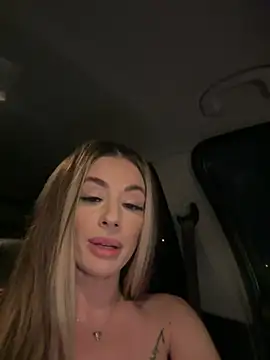Snapshot of IsabellaEtthan chatting on February 2025 11:53:01 PM IsabellaEtthan online show from February 2025 11:53:01 PM