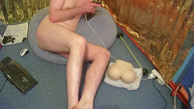 Snapshot of Markxen_cam chatting on January 2025 06:07:01 AM Markxen cam online show from January 2025 06:07:01 AM