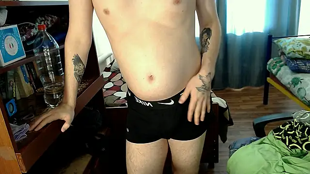 EvaMiron online show from February 2025 10:37:02 AM