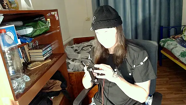 EvaMiron online show from March 2025 03:41:01 PM