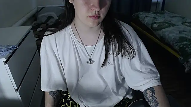 EvaMiron online show from September 2025 09:43:01 AM