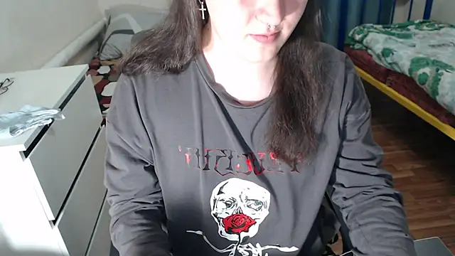 EvaMiron online show from October 2025 09:22:01 PM