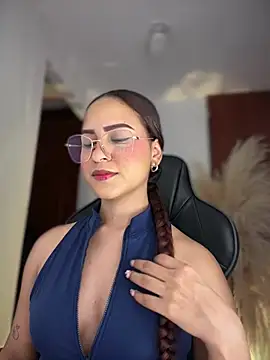 gretta kler1 online show from May 2026 12:15:01 AM