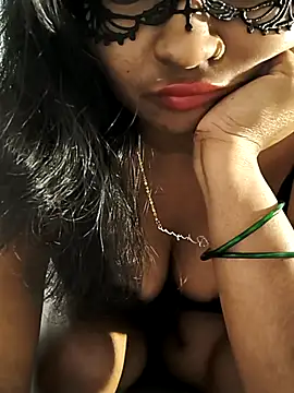 Snapshot of FANTASY_QUEEN_07 chatting on October 2025 10:24:01 AM FANTASY QUEEN 07 online show from October 2025 10:24:01 AM