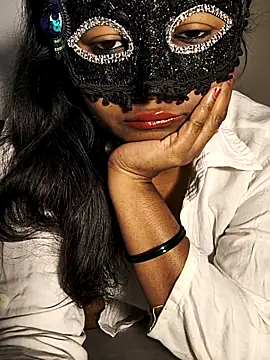 Snapshot of FANTASY_QUEEN_07 chatting on November 2025 11:32:02 AM FANTASY QUEEN 07 online show from November 2025 11:32:02 AM