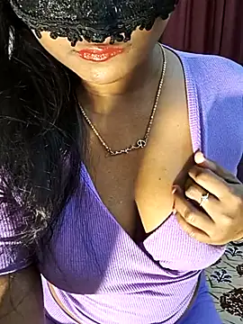 Snapshot of FANTASY_QUEEN_07 chatting on November 2025 08:25:02 AM FANTASY QUEEN 07 online show from November 2025 08:25:02 AM