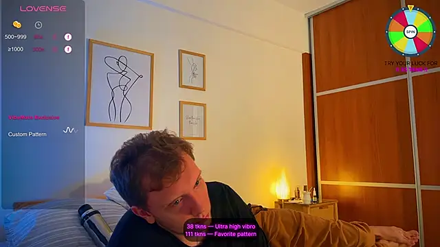 Snapshot of VunderSEX chatting on February 2025 09:01:02 PM VunderSEX online show from February 2025 09:01:02 PM