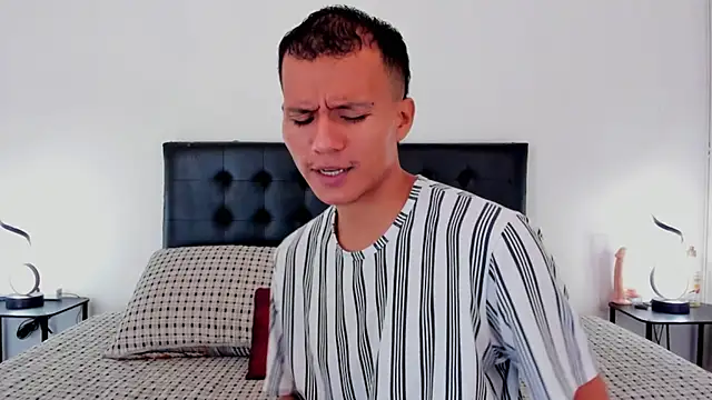 Snapshot of jaylen_and_duke chatting on February 2025 11:09:02 AM jaylen and duke online show from February 2025 11:09:02 AM