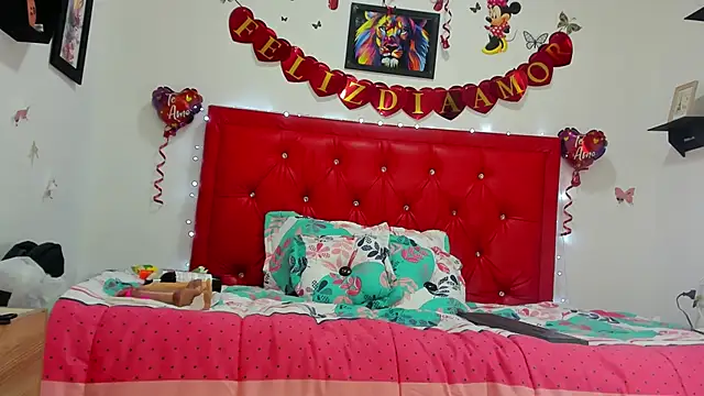 Snapshot of natasha_jurado chatting on February 2025 02:06:02 AM natasha jurado online show from February 2025 02:06:02 AM