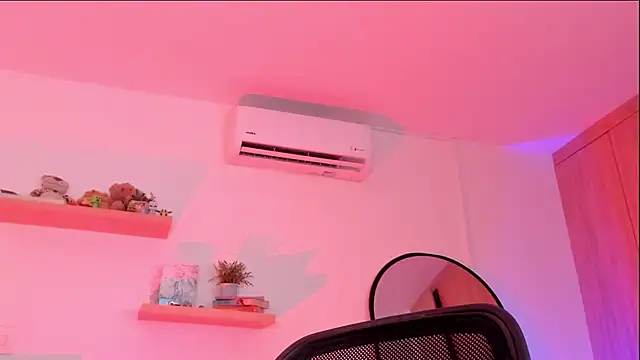 Snapshot of rose_saenz chatting on October 2025 08:29:02 PM rose saenz online show from October 2025 08:29:02 PM