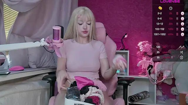 berrybaebaby online show from June 2026 03:27:02 AM