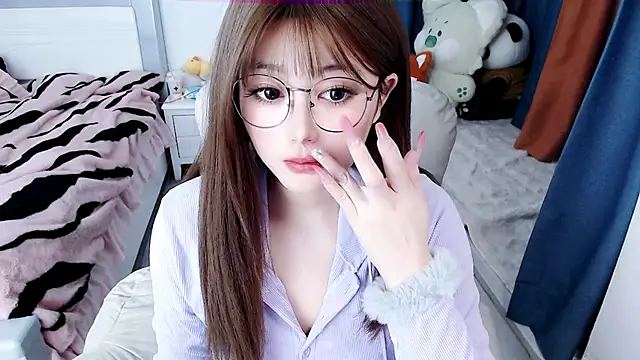 Snapshot of Sweet-18wanwan chatting on February 2026 04:47:02 PM Sweet-18wanwan online show from February 2026 04:47:02 PM