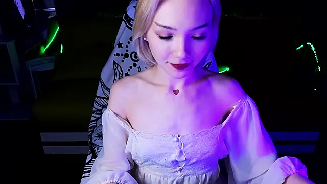 Snapshot of SandraBoyl chatting on December 2024 04:31:02 AM SandraBoyl online show from December 2024 04:31:02 AM