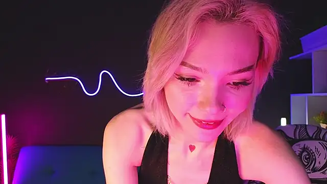 Snapshot of SandraBoyl chatting on January 2025 04:42:01 AM SandraBoyl online show from January 2025 04:42:01 AM