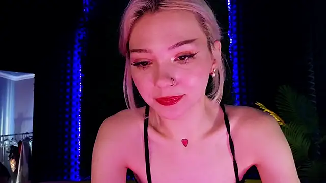 Snapshot of SandraBoyl chatting on January 2025 04:15:01 AM SandraBoyl online show from January 2025 04:15:01 AM