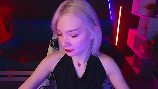 Snapshot of SandraBoyl chatting on January 2025 01:16:01 AM SandraBoyl online show from January 2025 01:16:01 AM