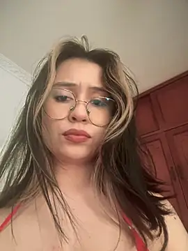 Snapshot of marie2_ chatting on January 2025 04:20:01 PM marie2 online show from January 2025 04:20:01 PM