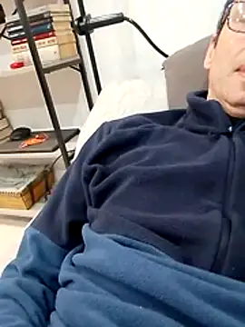 Snapshot of Anastasio33 chatting on January 2026 06:40:01 AM Anastasio33 online show from January 2026 06:40:01 AM