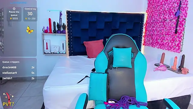 SaraApril 1 online show from September 2025 06:02:02 PM