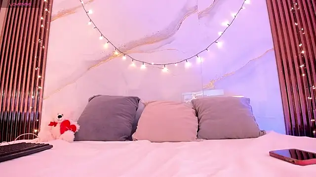 SaraApril 1 online show from May 2026 05:23:02 AM