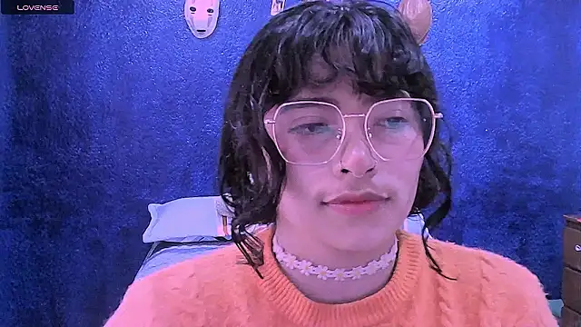 Snapshot of NinaYellow chatting on March 2026 01:18:01 PM NinaYellow online show from March 2026 01:18:01 PM