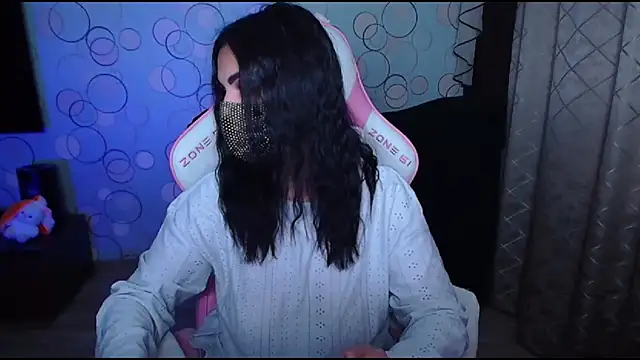 Snapshot of __Yasmina__ chatting on October 2025 05:02:02 AM Yasmina online show from October 2025 05:02:02 AM