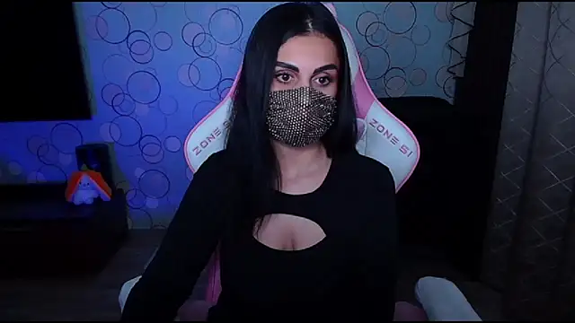 Snapshot of __Yasmina__ chatting on October 2025 09:18:01 AM Yasmina online show from October 2025 09:18:01 AM