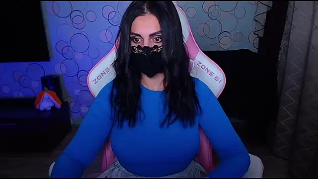 Snapshot of __Yasmina__ chatting on October 2025 04:32:02 AM Yasmina online show from October 2025 04:32:02 AM