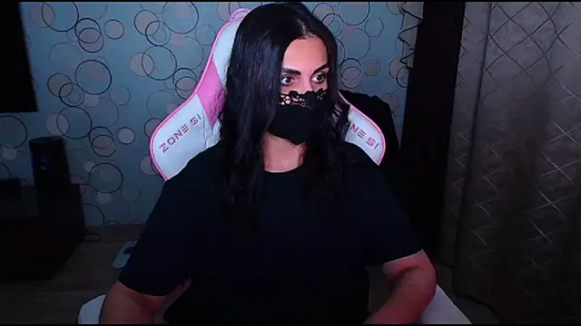 Snapshot of __Yasmina__ chatting on October 2025 02:56:02 AM Yasmina online show from October 2025 02:56:02 AM