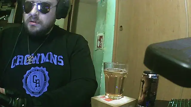 perversalus online show from November 2025 07:14:02 PM